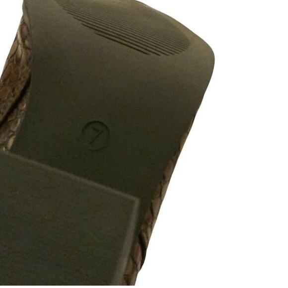 Comfort Faux Crocodile Print Boots Womens Brown Knee High Block Heel Size 7M - Picture 9 of 11